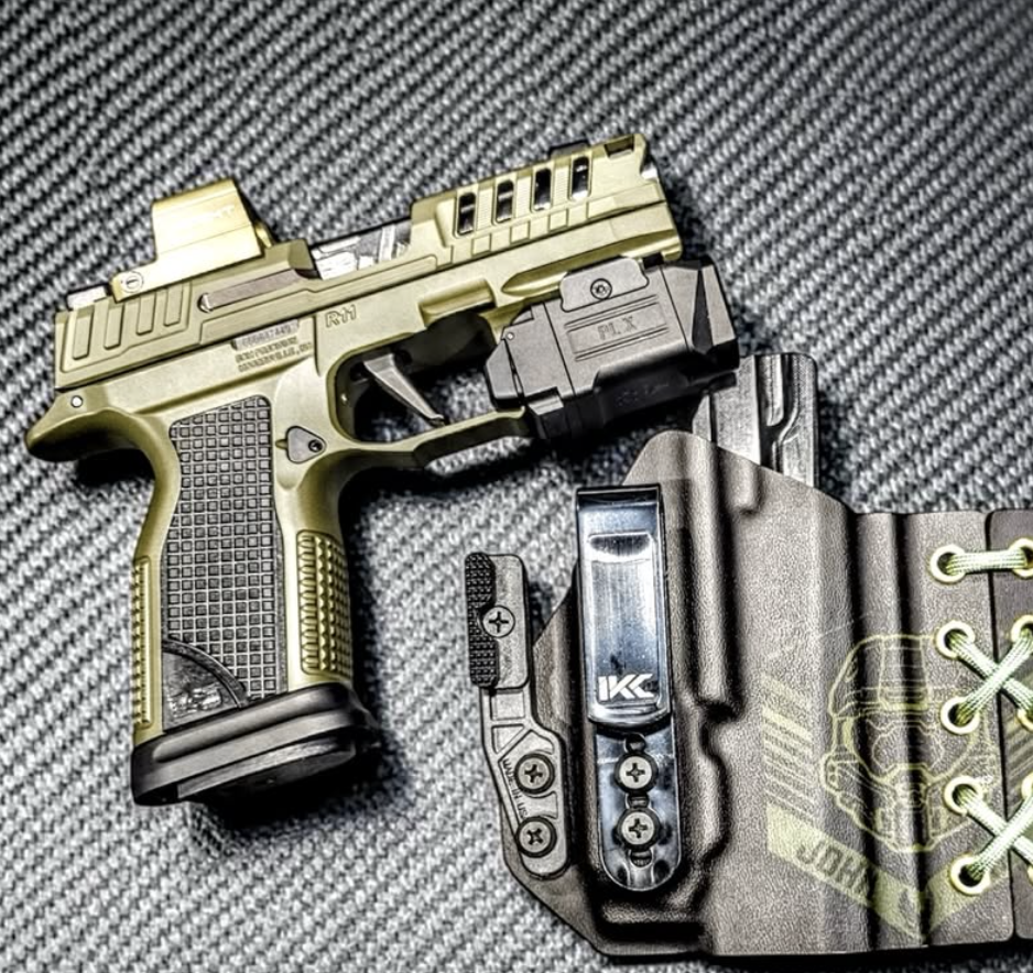 smooth vs aggressive textured grips